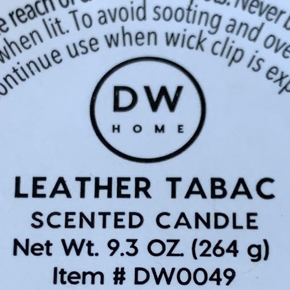 DW HOME CANDLE LEATHER TABAC RICHLY SCENTED NEW - Picture 3 of 3
